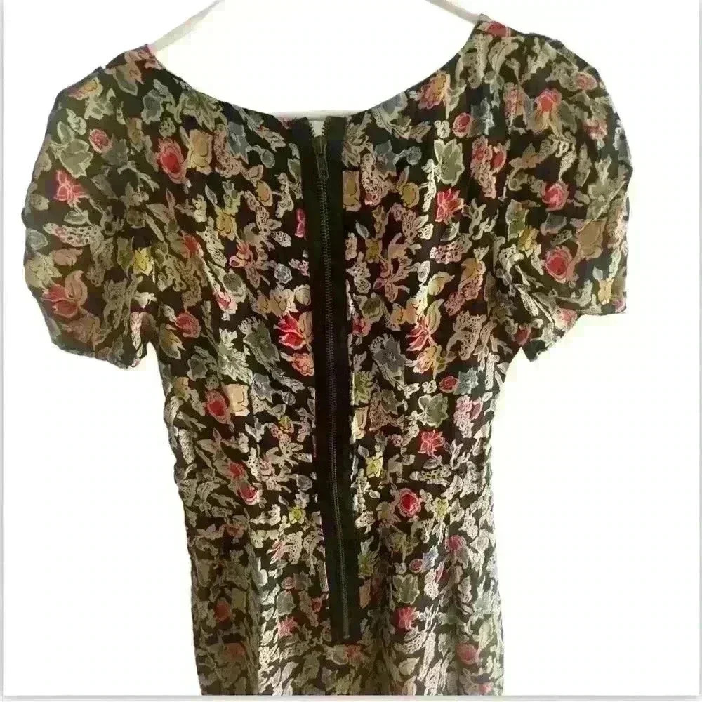 Topshop French Paris Chic Rouje inspired dress
Visit - Picture 6 of 9